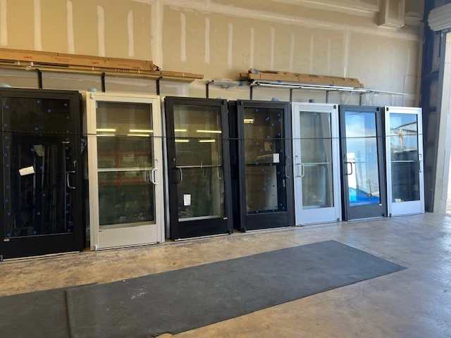 Top 7 Signs for Commercial Glass Replacement in San Antonio, TX | Door and Glass Company